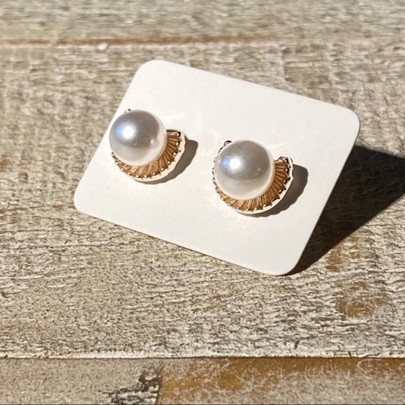 Rose Gold Faux Pearl Stud Earrings Gold Pearl Post - Picture 2 of 4